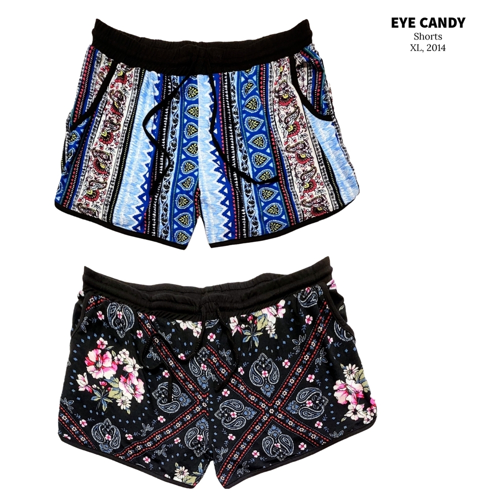 Eye Candy Women's Patterned Paisley Floral Athletic Shorts - Blue and Black Set